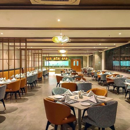 Signature Hotels 비사카파트남 외부 사진