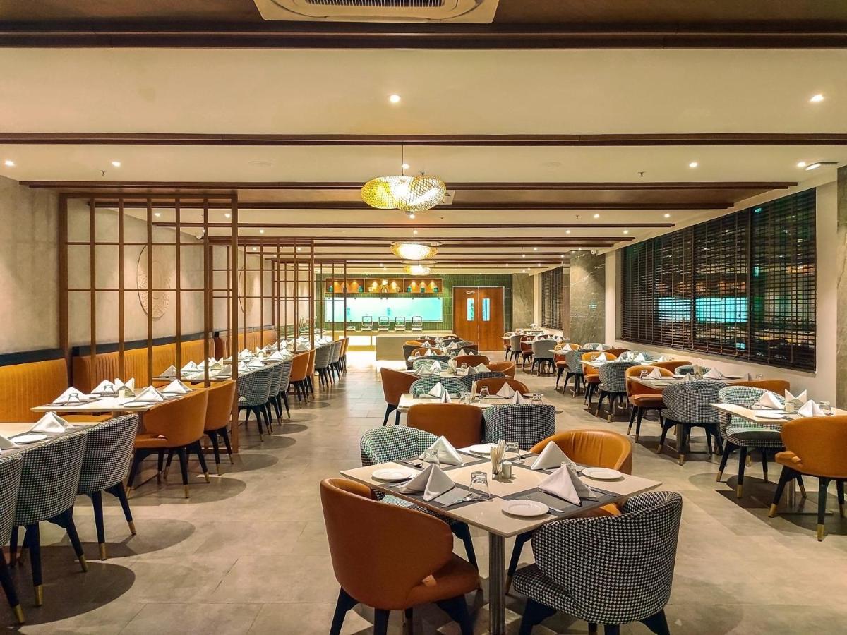 Signature Hotels 비사카파트남 외부 사진