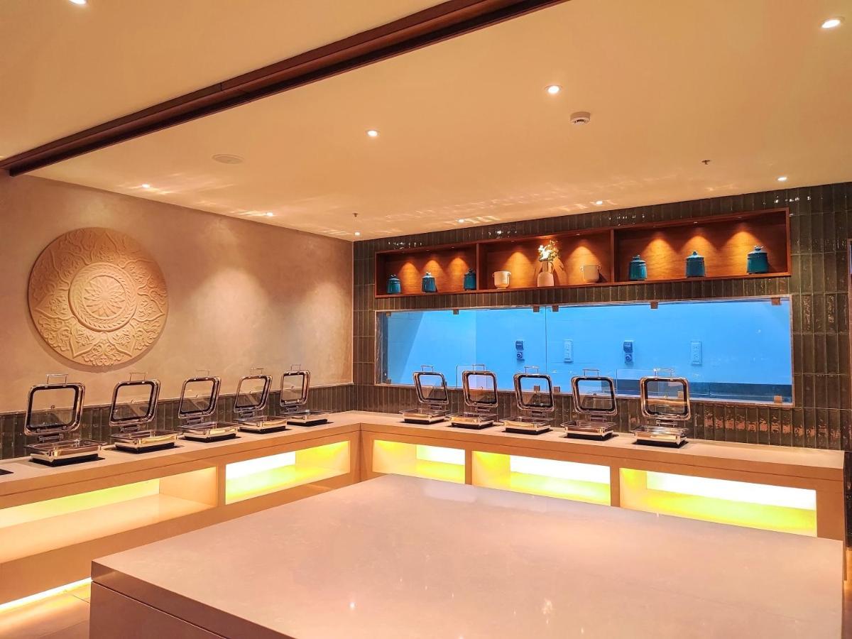 Signature Hotels 비사카파트남 외부 사진