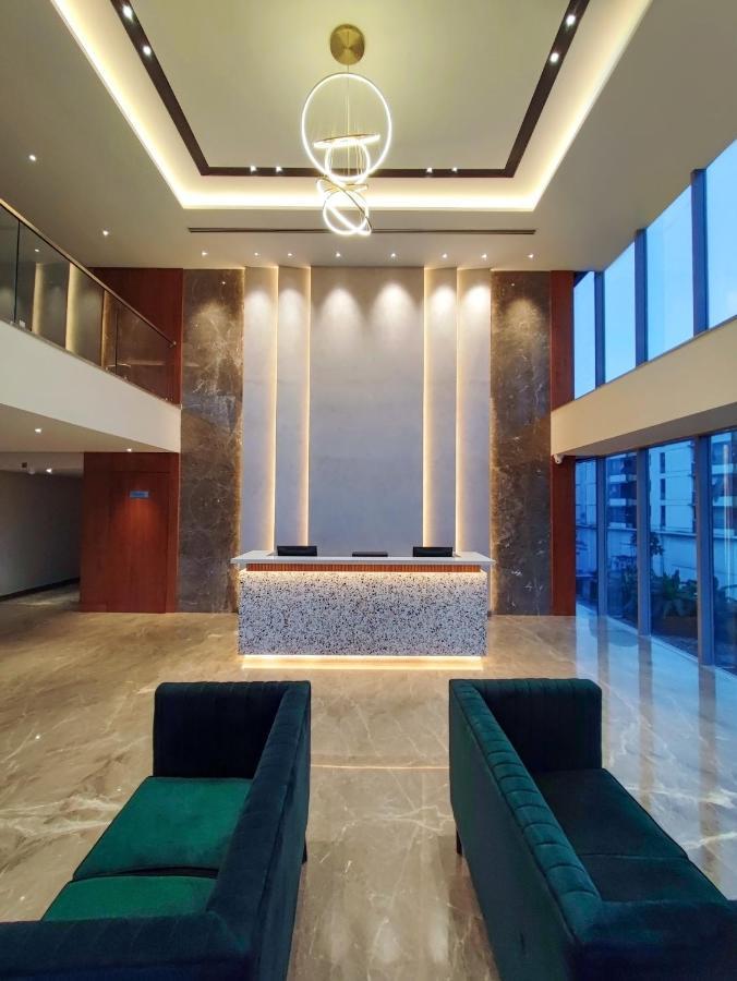 Signature Hotels 비사카파트남 외부 사진