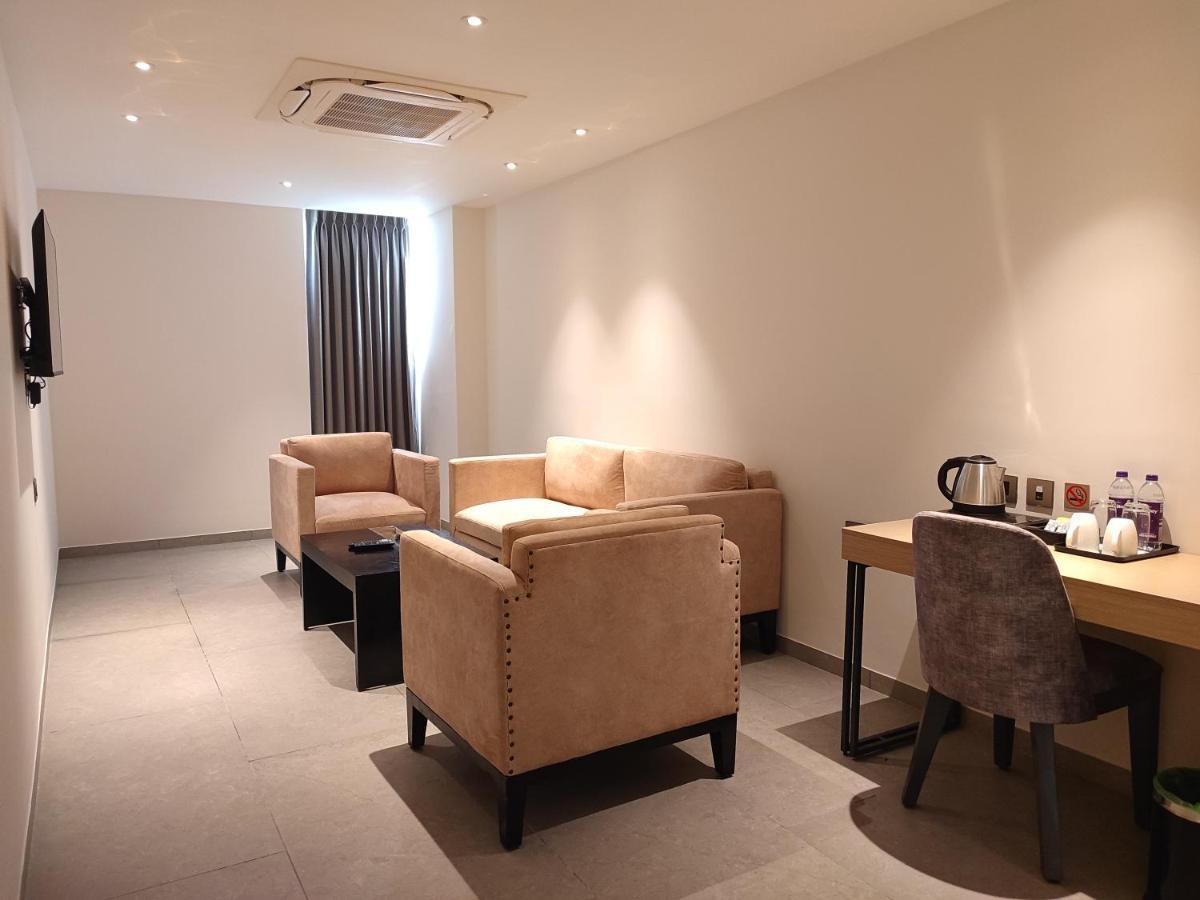 Signature Hotels 비사카파트남 외부 사진