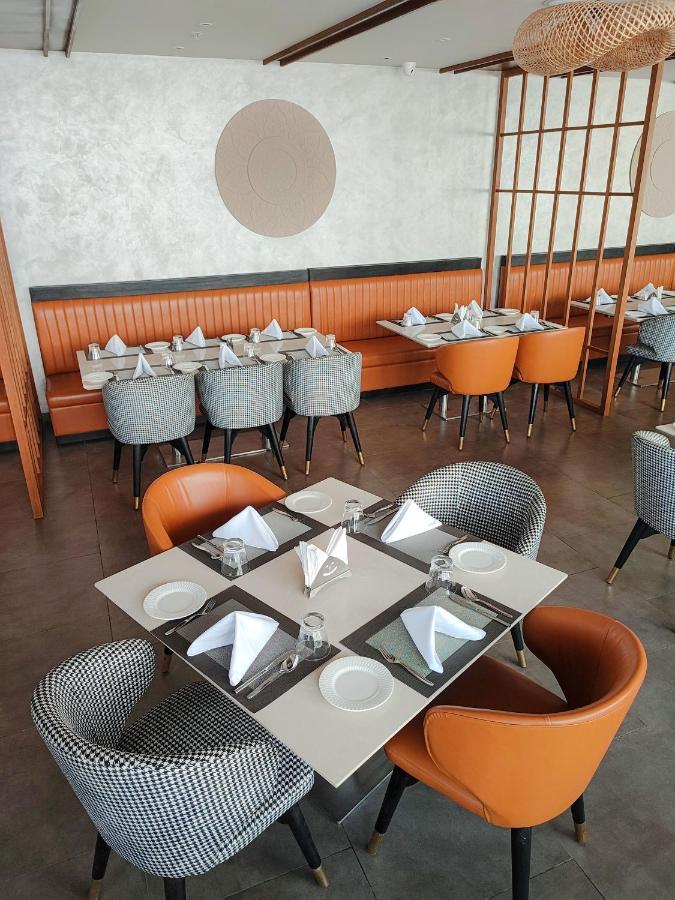 Signature Hotels 비사카파트남 외부 사진