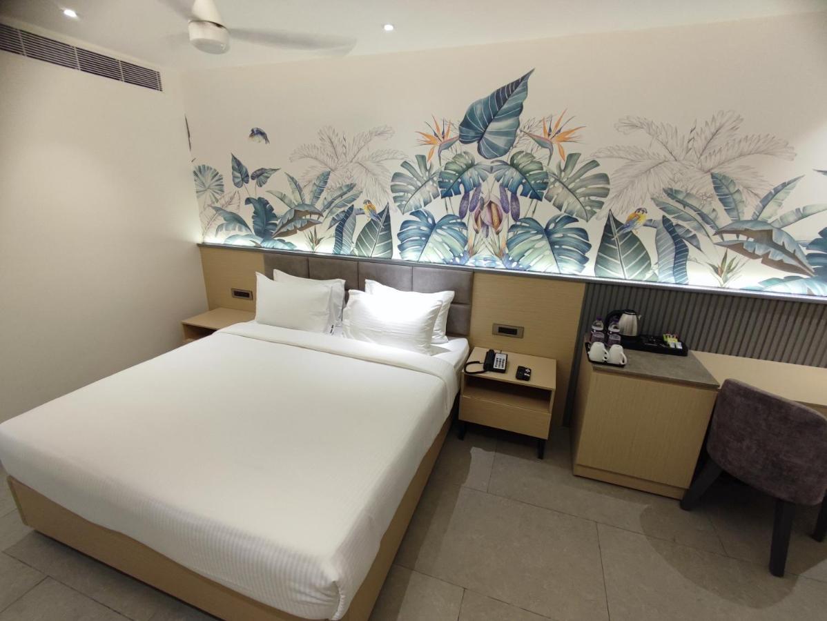 Signature Hotels 비사카파트남 외부 사진