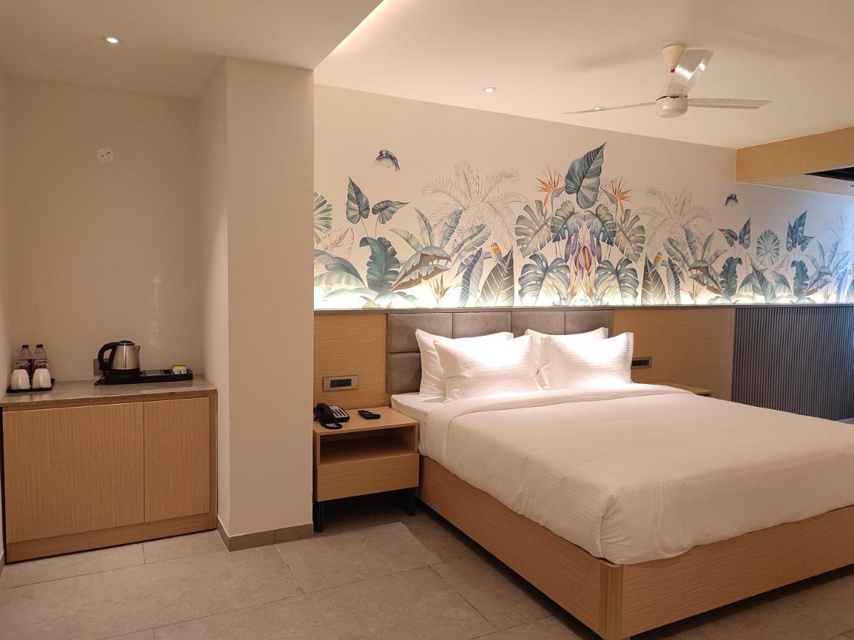 Signature Hotels 비사카파트남 외부 사진
